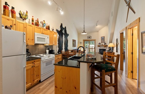 Mountain House Cabin | Slopeside Views/Walk to Lifts/Hot Tub Access/Private Patio with Grill