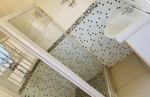 Greater Johannesburg Metropolitan Area House | Slumber Lake Guest House