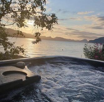 Aheim House | Småstranda Fjord Lodge