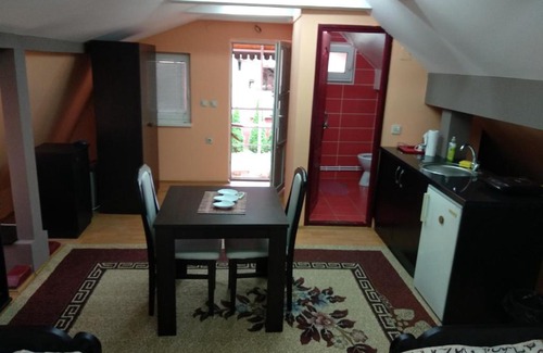 City Center Apartment | Small Apartment at center of the city