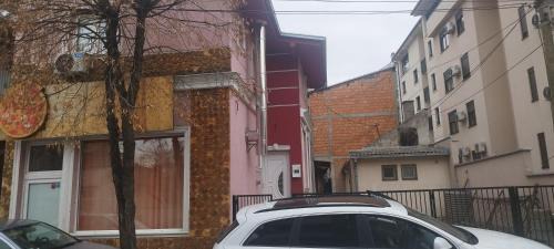 Vozdovac Apartment | Small Apartment PRIVATE bathroom STRONG WI-FI