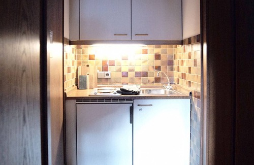 Entfelden Apartment | Small attic apartment with south-facing balcony and mountain view