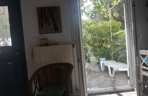 Agios Ioannis Apartment | Small cosy studio located in a completely green area