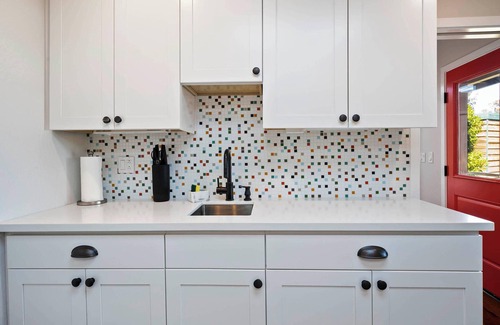 Pedro Point House | Small Home with Ocean View walk to Restaurants, Brewery, Shops, Beach