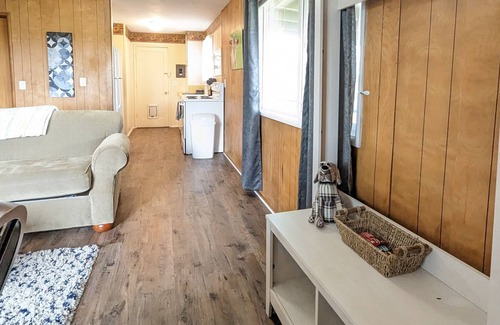 Creswell House | Small Quiet Home on Farmland