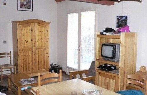 Cauterets Ski Chalet | Small semi-detached chalet cauterets