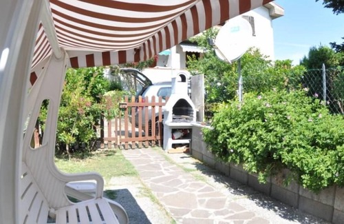 Pisa House | Small town house with garden