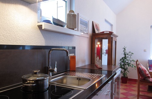 Thiessow House | Small vacation home 2 adults and up to 3 children - De Schwitzbamb - House Vineta