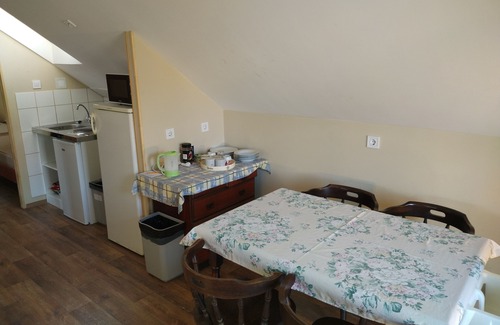 Dunaszentmiklos Apartment | Small village, small guest house, wine and relax in Wineregion Neszmély 7682