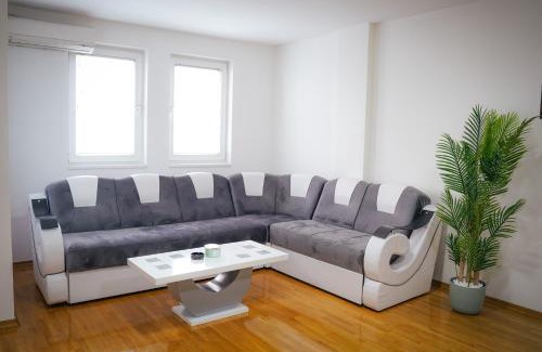 Kragujevac Apartment | Smallville Apartment