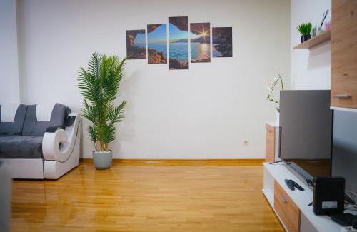Kragujevac Apartment | Smallville Apartment