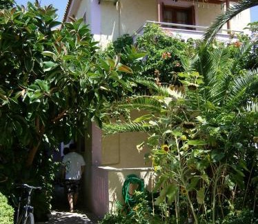 Kampos Marathokampou Apartment | Smaragda Hotel