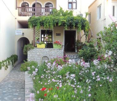Kampos Marathokampou Apartment | Smaragda Hotel