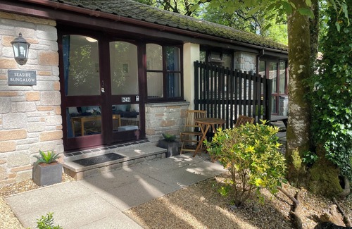 Lelant House | Smashing Seaside Bungalow Wifi, Heated Indoor Pool Bar & Facilities near St Ives