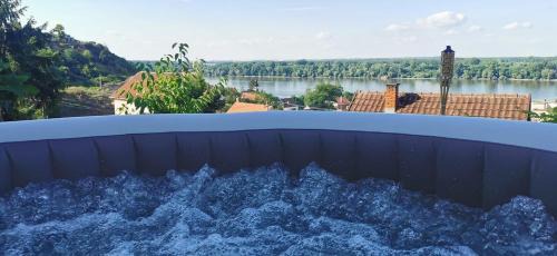 Stari Slankamen Apartment | Smokvica