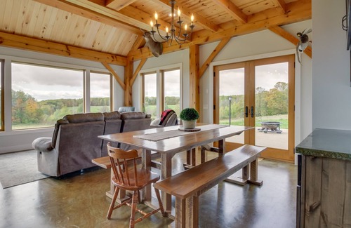 Osage House | 'Smoky Hills Lodge' - 40-Acre Property + Sauna!