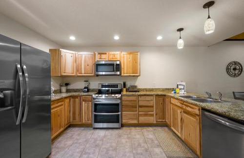 Gatlinburg - Pigeon Forge Ski Chalet | Smoky Mountain Chalet