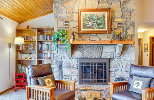 Gatlinburg - Pigeon Forge House | Smoky Mountain Views Spacious Home with EV Charger