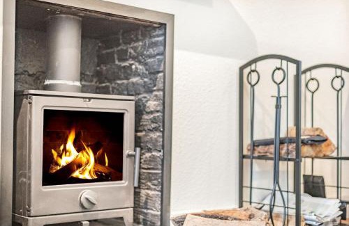 Christchurch House | Smugglers Cottage