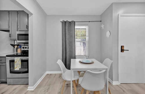 Jacksonville Beach House | SMV Azur Retreat steps to Beach