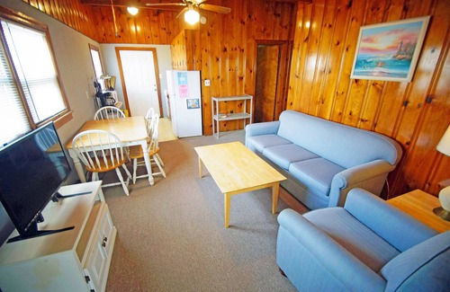 South Nags Head House | SN9017D- Semi-OF! With 3 BRs, Direct Beach Access, Private and Secluded!