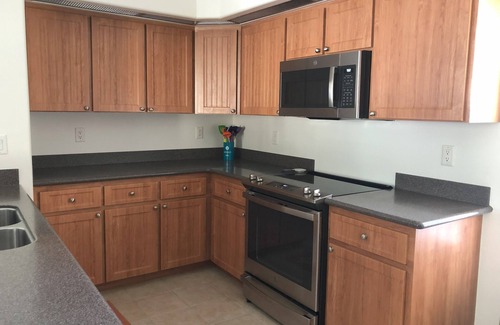 Englewood East House | Snow Birds: Monthly discount for newly updated 3 bedroom, 2 bath pool home.