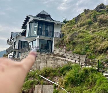 Dharamshala Resort | Snow Biscuit Mountain Resort