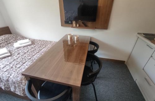 Kopaonik Apartment | Snow White apartman Vila Bela reka 50m from gondola - free parking