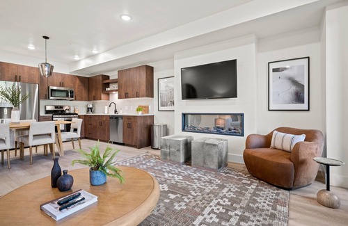 Eden Condo | Snowbasin Vista Retreat Pt C106|Golf |Pineview Res