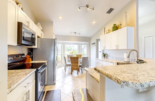 Sebastian Highlands House | Snowbird-friendly home with private pool, central AC, grill, & washer/dryer