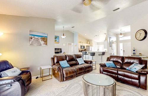 Sebastian Highlands House | Snowbird-friendly home with private pool, central AC, grill, & washer/dryer