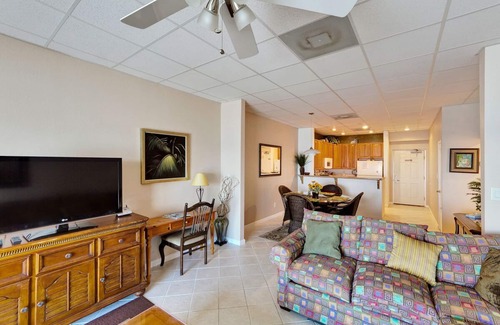 Pensacola Beach Condo | 🏝️ Snowbird Haven☀️Sans Souci unit 307