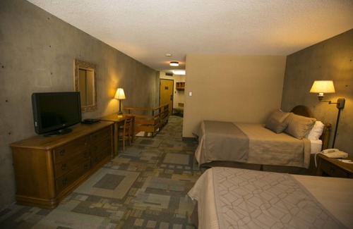 Salt Lake Mountain Resorts Cabin | Snowbird's PREMIER Ski-in Ski-out Suite @ Iron Blosam Lodge