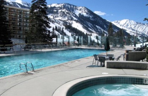 Salt Lake Mountain Resorts Condo | Snowbird Ski Resort Utah - 3 bed/3 bath with Hot-tub!