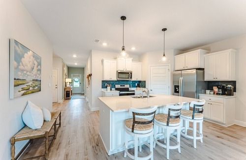 Port St. Joe House | Snowbirds,HeatedCommunityPool,FreeGolfCart,Walk2Beach,Steps2Pool,BeachEquipment