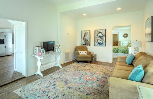Apalachicola House | SNOWBIRDS WELCOME!nApalachicola Southern Charm