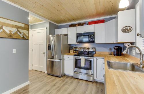 Snoqualmie Pass House | Snowdrop Summit Cabin