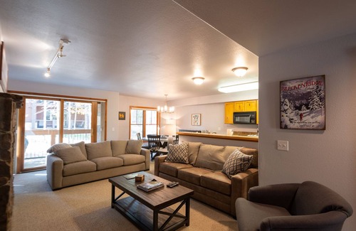 Breckenridge Condo | Snowflake: Close to Everything! 2 BR; 2 BA Condo; Sleeps 6