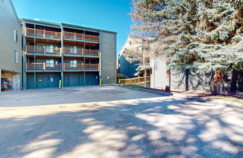 North Park City Apartment | Snowflake Sanctuary