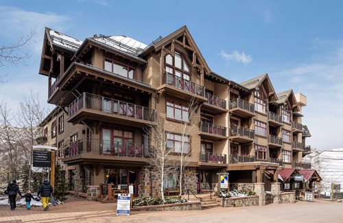 Snowmass Village House | Snowmass Capitol Peak Lodge - 70 feet to Elk Camp Gondola: steps to hot tubs.