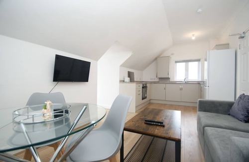 Cliftonville Apartment | Snug Margate Apartment