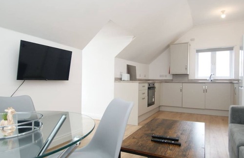 Cliftonville Apartment | Snug Margate Apartment