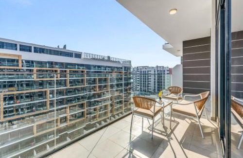 Nad Al Sheba Apartment | Snug One-Bedroom Oasis