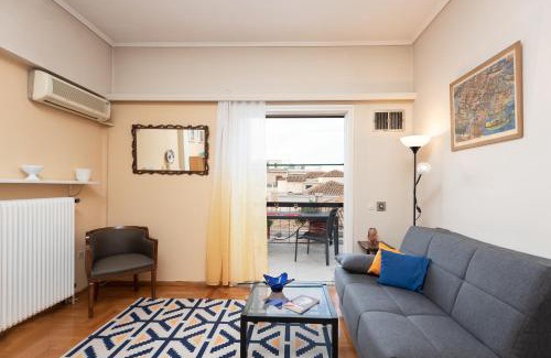 Plaka Apartment | So Athens - Charming 1BD flat, Large terrace, Acropolis view