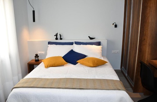 Agios Nikolaos Apartment | So Close!