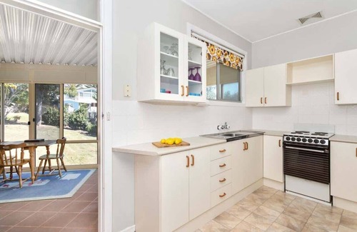 Mollymook House | So Close to the Beach