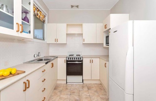 Mollymook House | So Close to the Beach