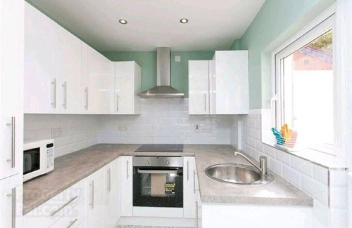 Belfast House | So-Fresh So-Clean Beautiful 3-Bed House n Belfast