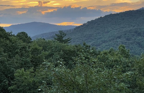 Fairview House | Soak in the View at the Gray Fox
