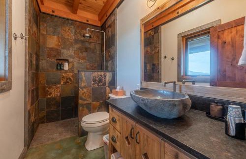 Livingston House | Soaring Eagle Guest Cabin